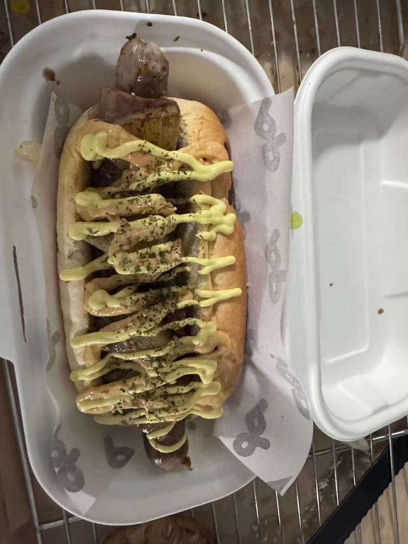 夏威夷菠萝培根热狗